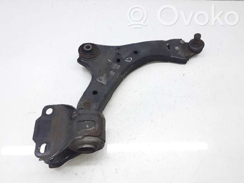 Volvo XC70 Braccio di controllo sospensione anteriore 