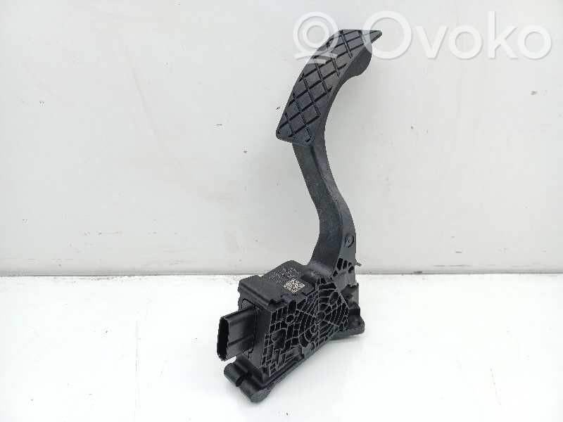 Gaspedal   2Q1723503