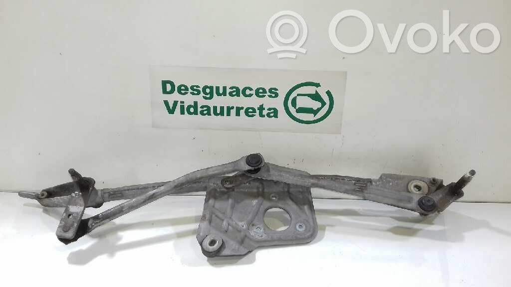 Volvo XC90 Front wiper blade arm 