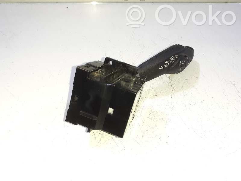 Palanca de control del limpiaparabrisas   1900224,F1ET17A553BA