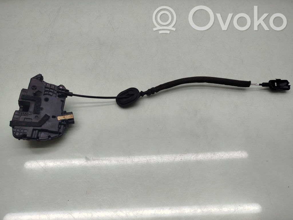 Takaoven lukko   825002104R,40727237