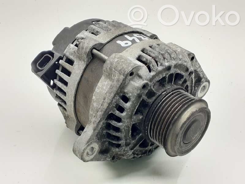Opel Astra H Alternator 