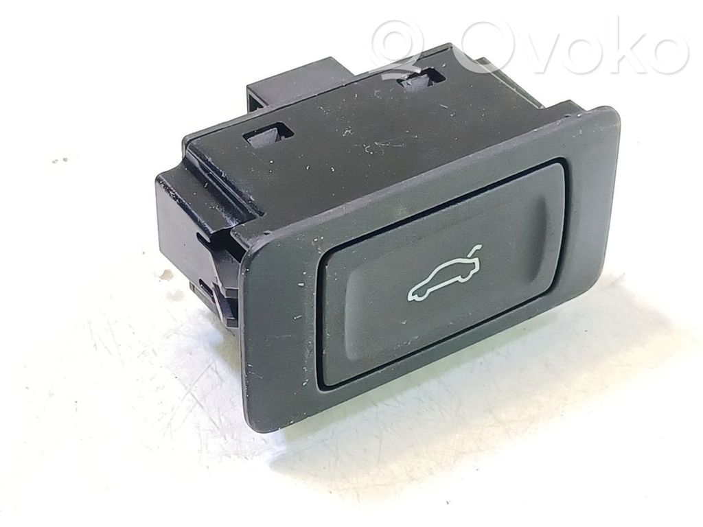 Audi Q3 F3 Windscreen/window heater switch 