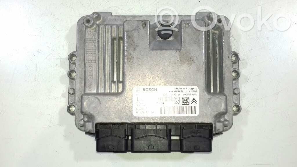 Unité de commande, module ECU de moteur   9664843780,0281013872