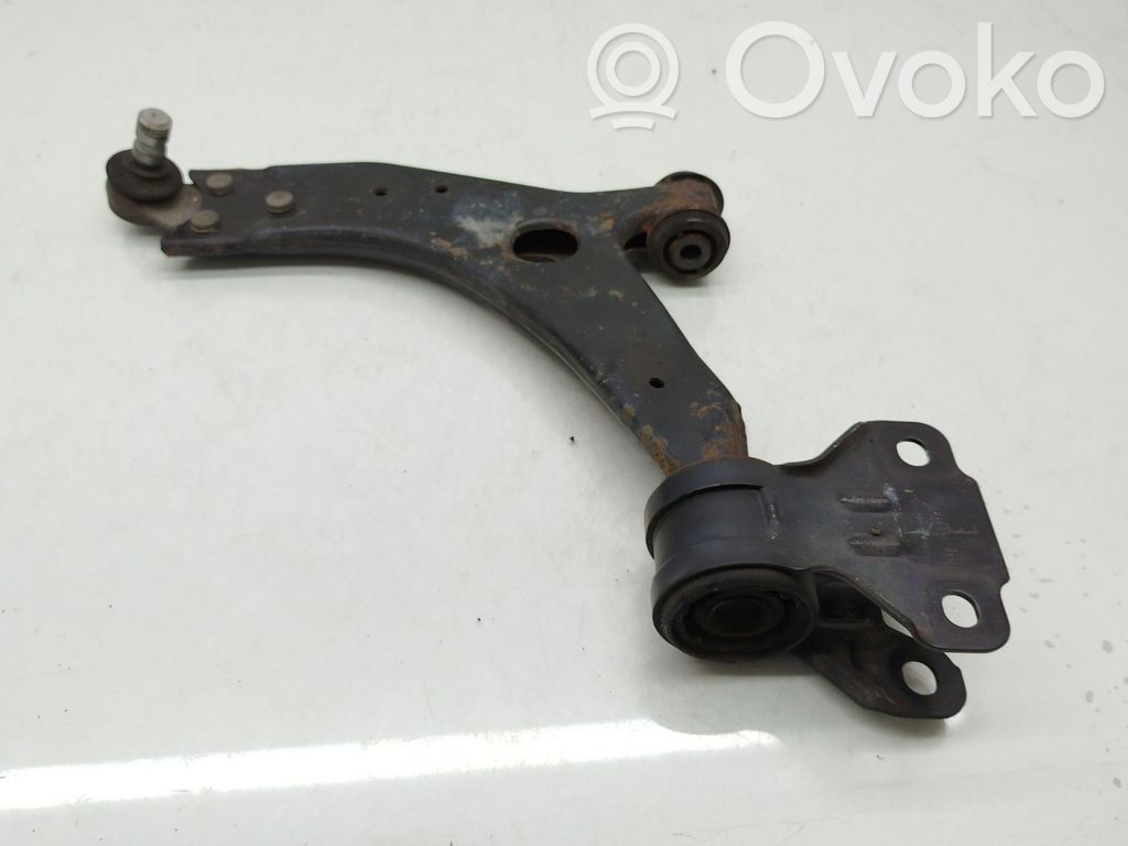 Volvo V40 Front control arm 