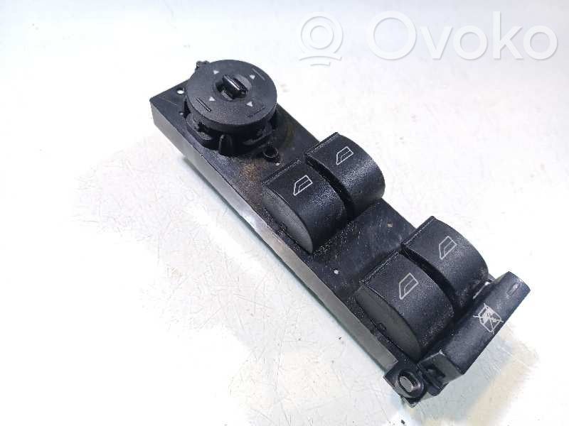 Interruptor del elevalunas eléctrico   1473748,3M5T14A132AF