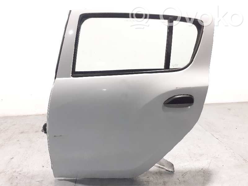Puerta trasera   821017625R