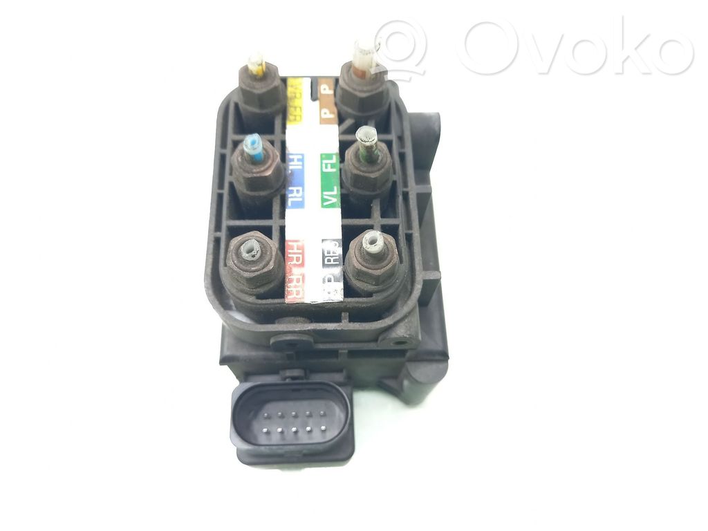 Mercedes-Benz R W251 Regolatore di pressione del carburante
