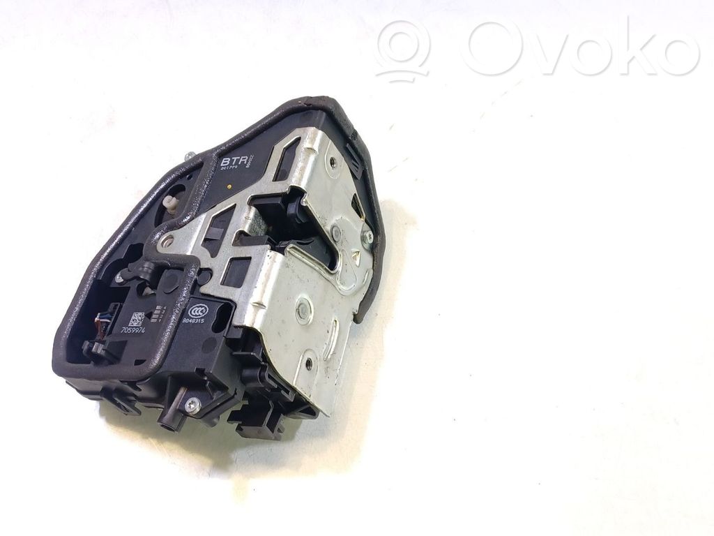 Front door lock   705997