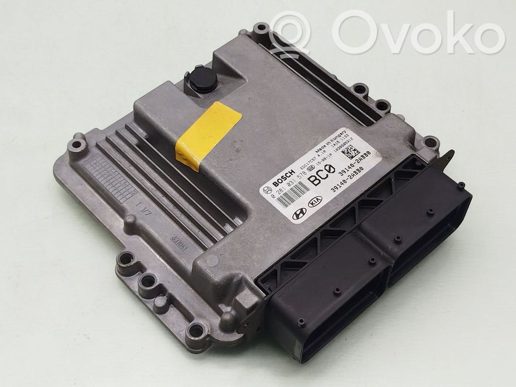 Hyundai Tucson TL Unitate control motor/modul ECU 