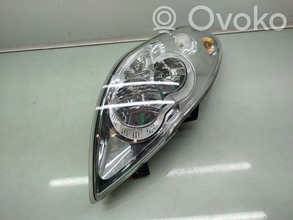 Opel Movano B Scheinwerfer 