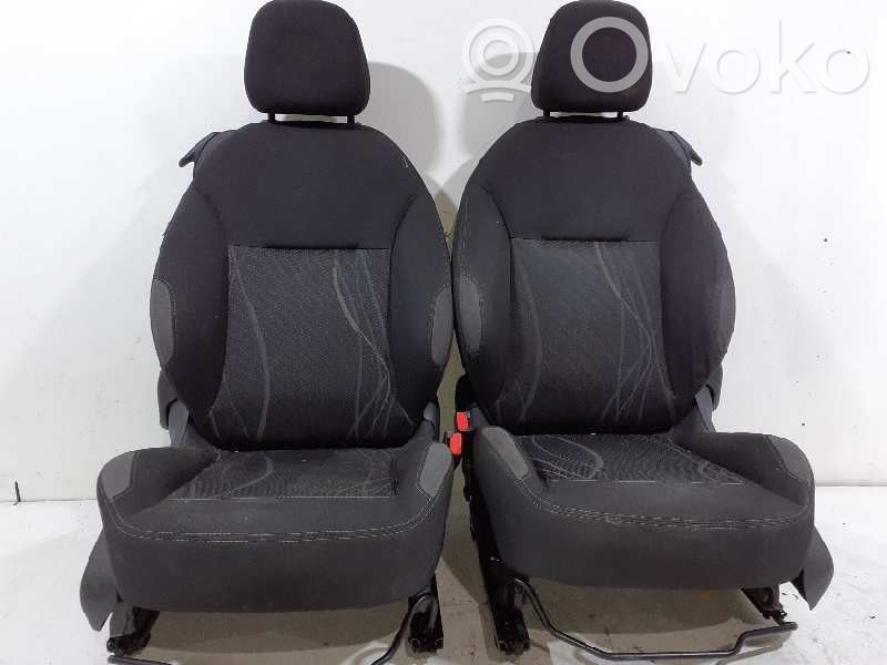 Peugeot 208 I Set interni 