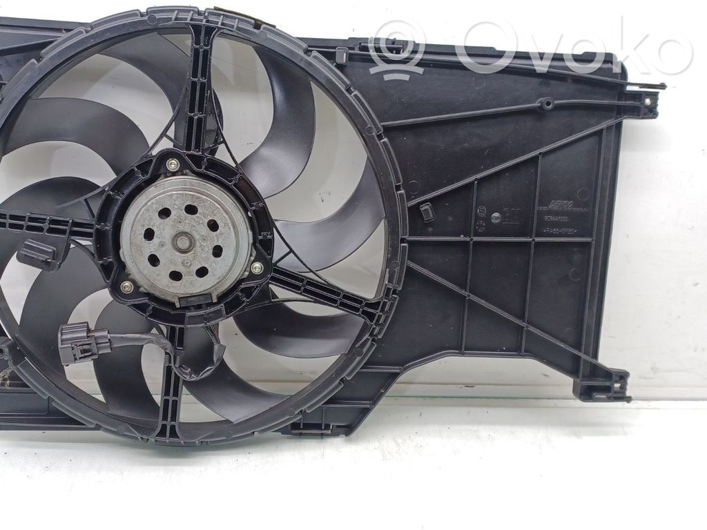Opel Corsa E Elektrinis radiatorių ventiliatorius 