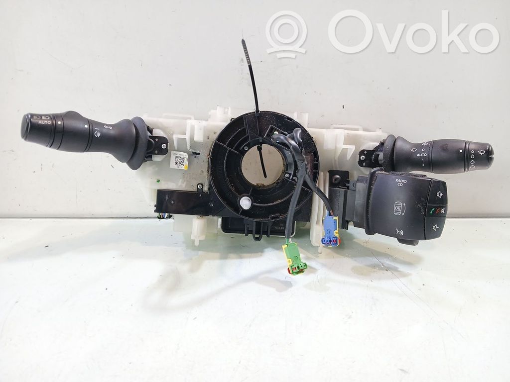 Renault Laguna III Wiper control stalk 