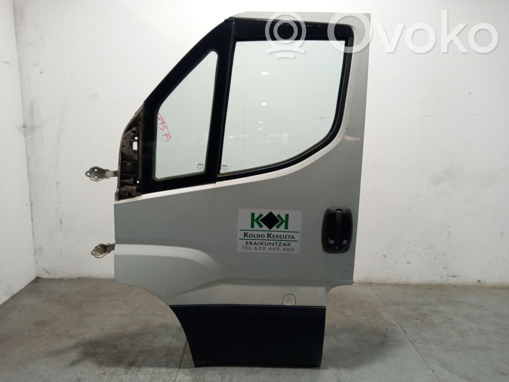 Porte avant