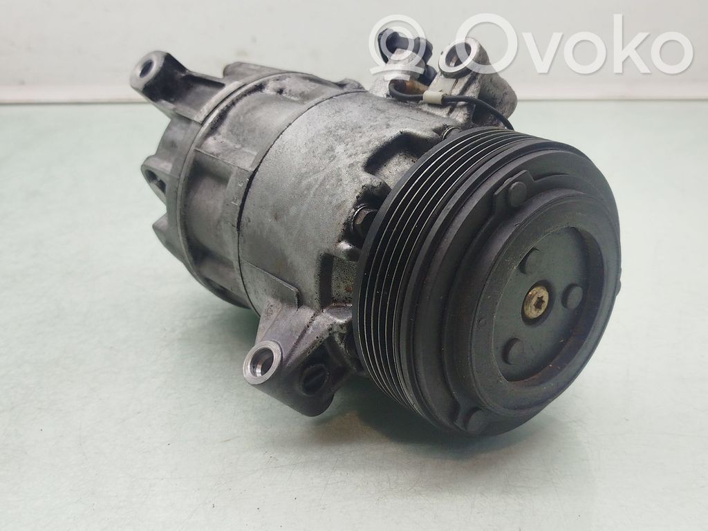 BMW 3 E46 Ilmastointilaitteen kompressorin pumppu (A/C) 