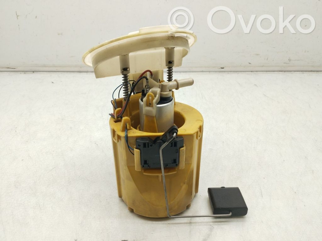 Bomba interna de combustible   A2124700194