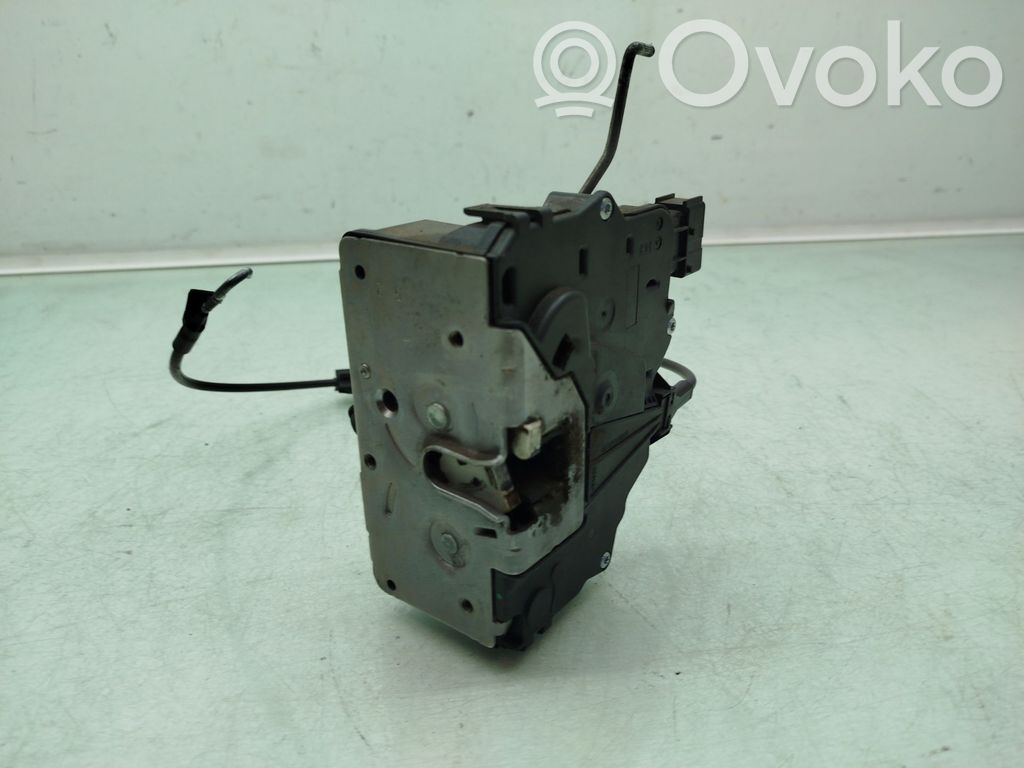 Opel Corsa D Serratura portiera anteriore 