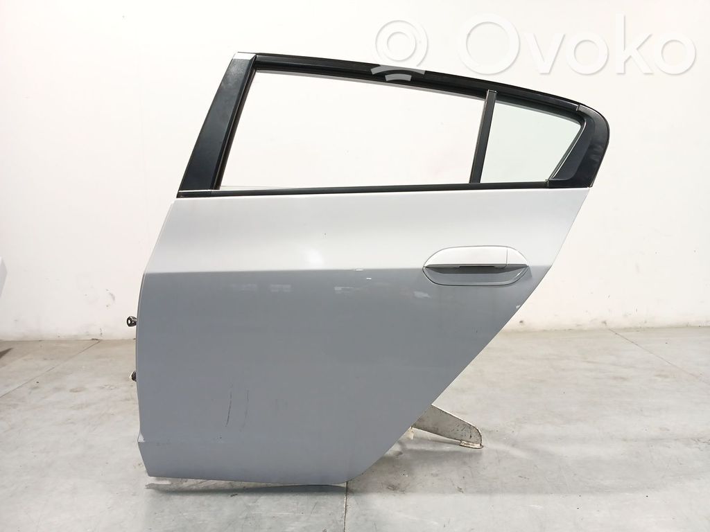 Honda Insight Rear door 