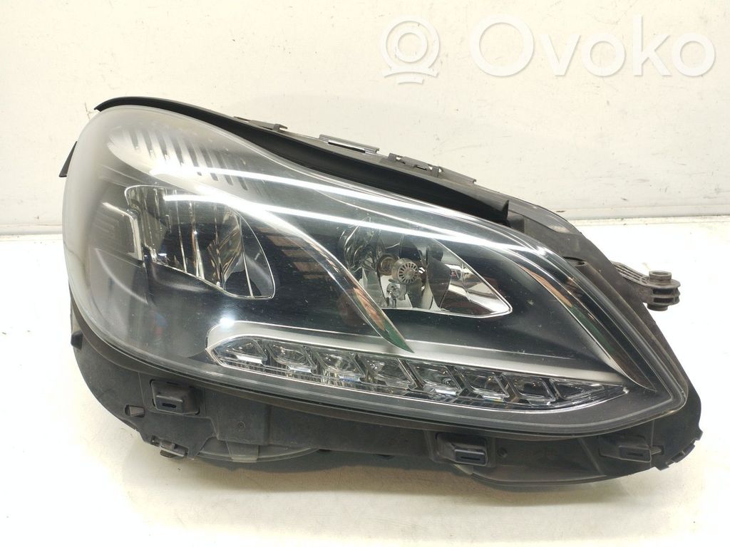 Mercedes-Benz E A207 Far 