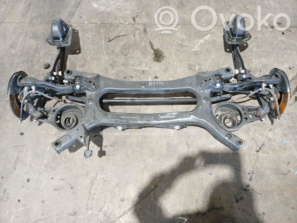 Toyota Corolla E160 E170 Galinis tiltas su reduktoriumi 