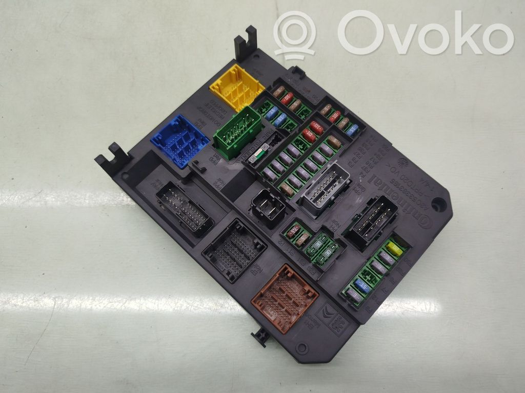 Citroen C4 II Módulo de fusible 