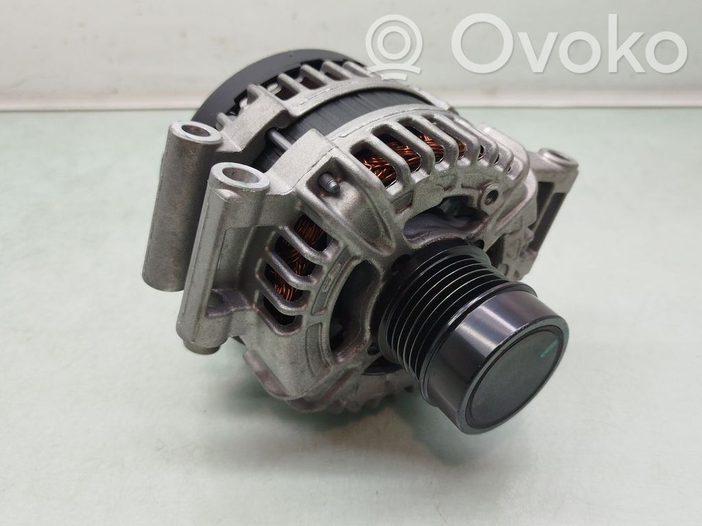 Toyota Yaris Generatore/alternatore 