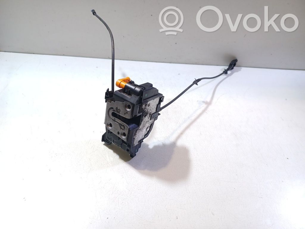 Renault Master III Front door lock 