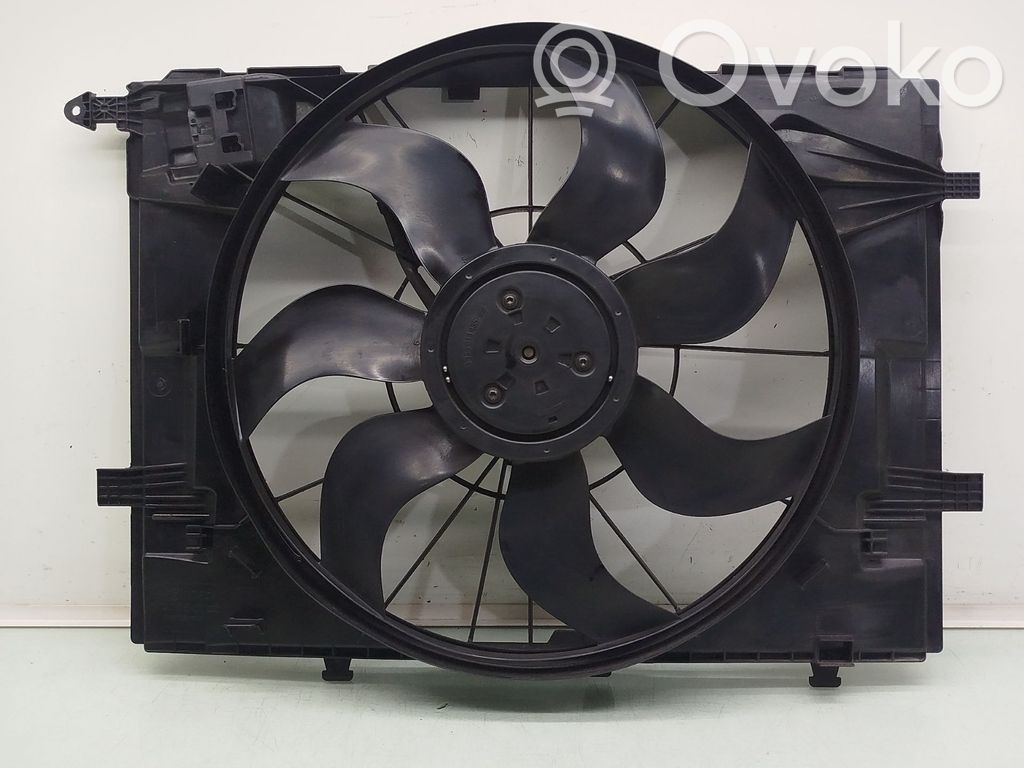 Mercedes-Benz C W205 Ventilatore di raffreddamento elettrico del radiatore 