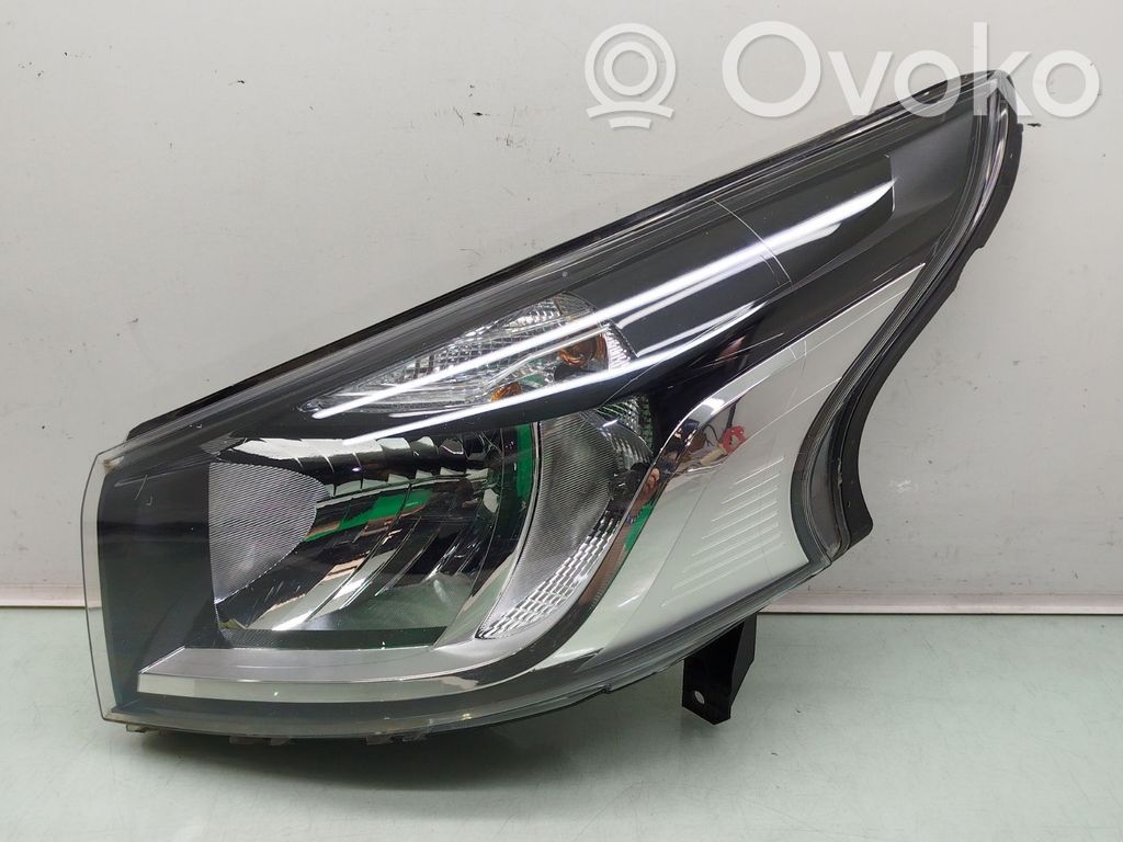 Renault Trafic III (X82) Far 