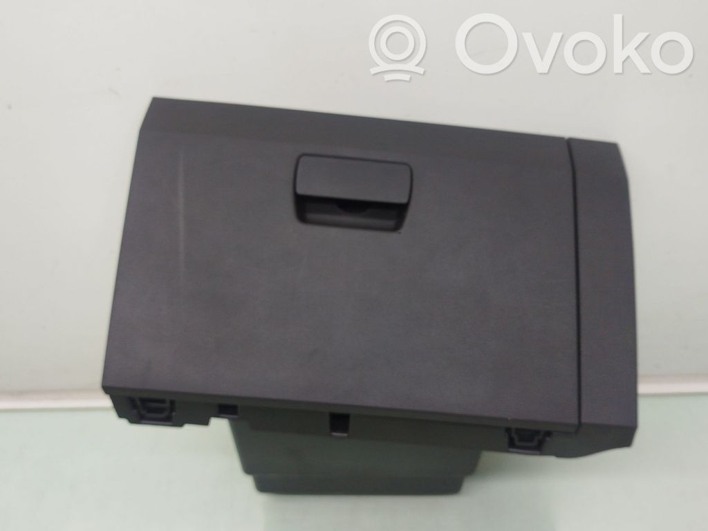 Guantera   685009119R
