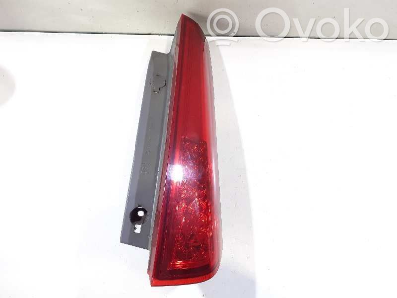 KIA Ceed Luci posteriori