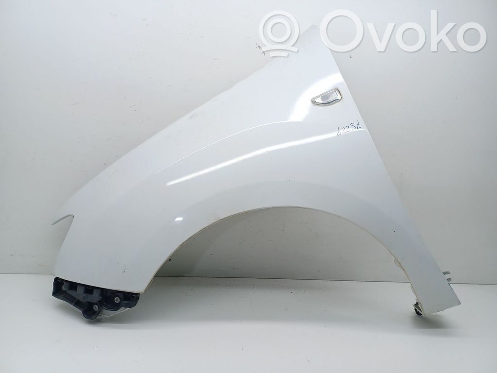 Dacia Logan II Fender 