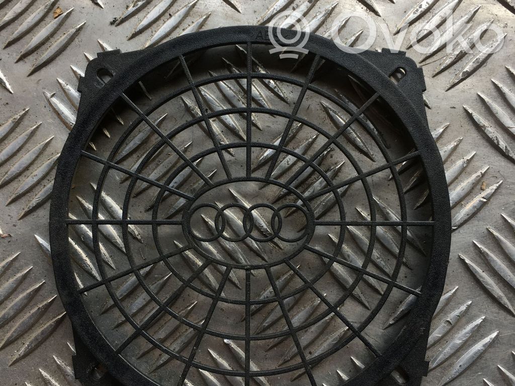 Audi A4 S4 B7 8E 8H Rejilla/moldura del subwoofer 
