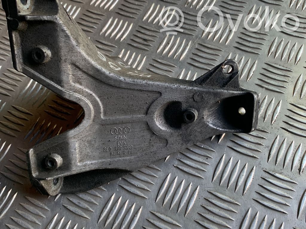 Audi A4 S4 B6 8E 8H Engine mounting bracket 