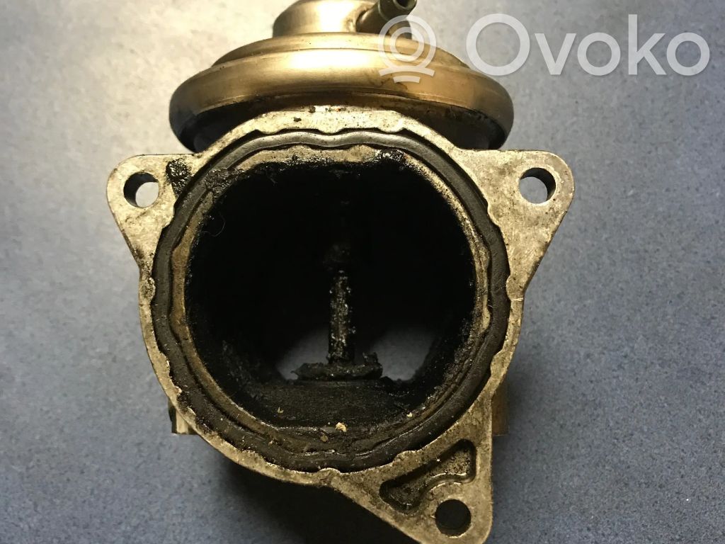 Audi A4 S4 B7 8E 8H Válvula EGR 