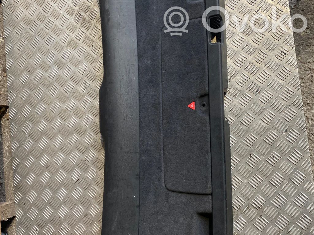 Audi A4 S4 B6 8E 8H Dolny panel schowka koła zapasowego 