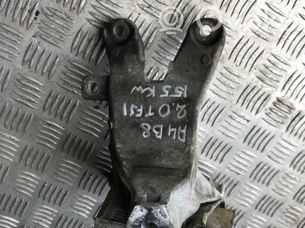 Audi A4 S4 B8 8K Engine mounting bracket 