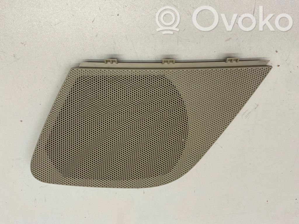 Audi A5 8T 8F Maskownica głośnika bocznego deski rozdzielczej 