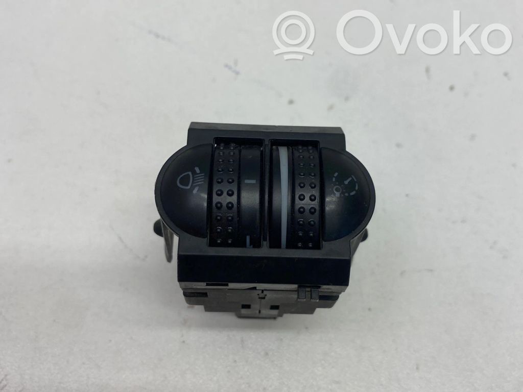 Volkswagen PASSAT B5.5 Headlight level height control switch 