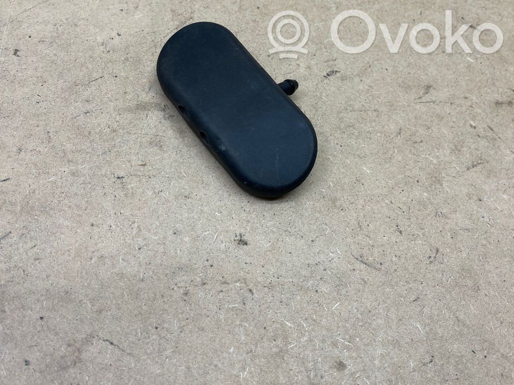 Audi A4 S4 B7 8E 8H Dysza spryskiwacza szyby przedniej / czołowej 