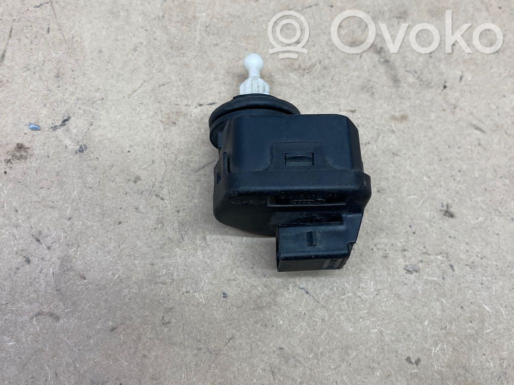 Audi A3 S3 8L Headlight level adjustment motor 