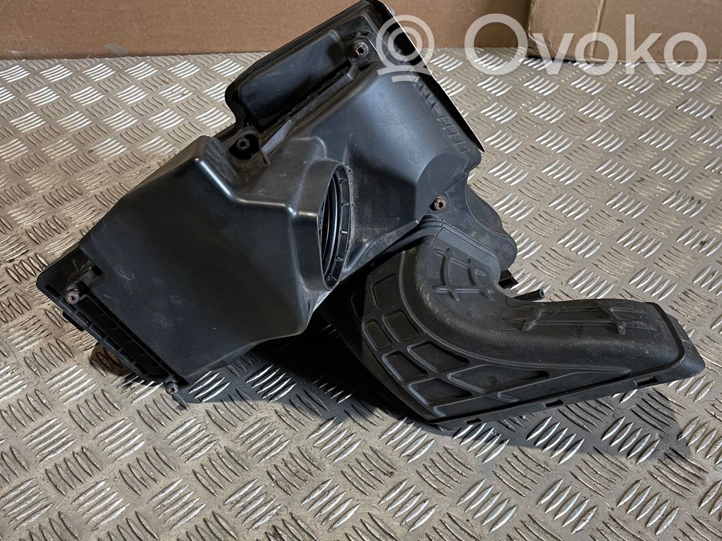 Audi A4 S4 B8 8K Obudowa filtra powietrza 