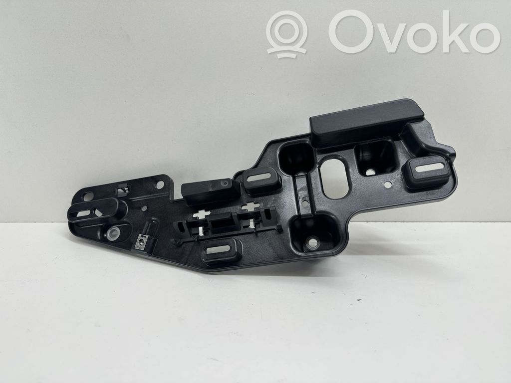 Tie down hook / loop   971868892