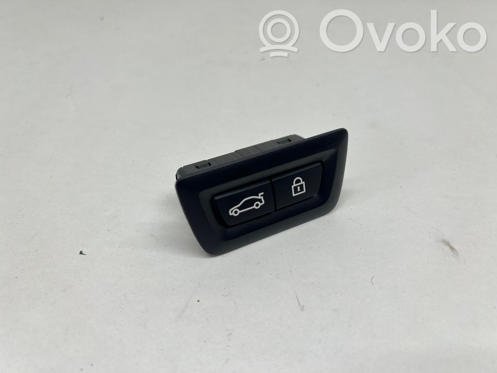 BMW M4 G82 G83 Bagažinės dangčio uždarymo jungtukas 