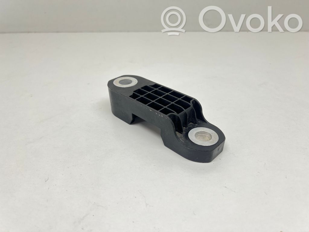 BMW 5 G30 G31 G38 Supporto per boccola della barra antirollio, anteriore 