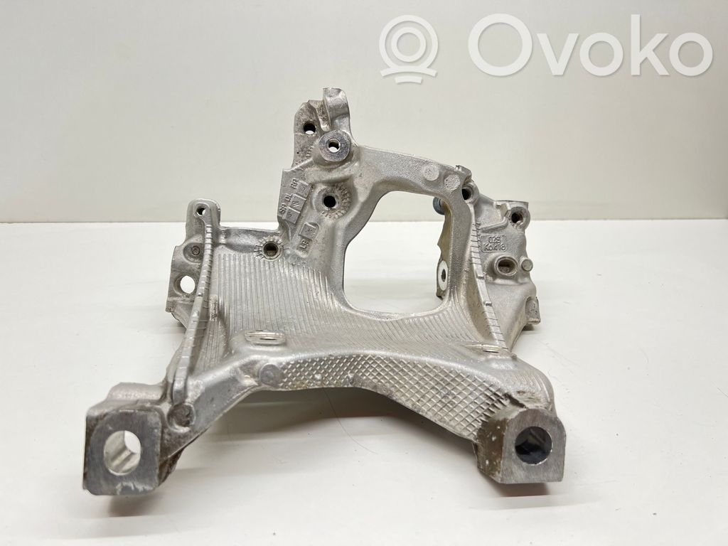 Audi A5 Engine mounting bracket 