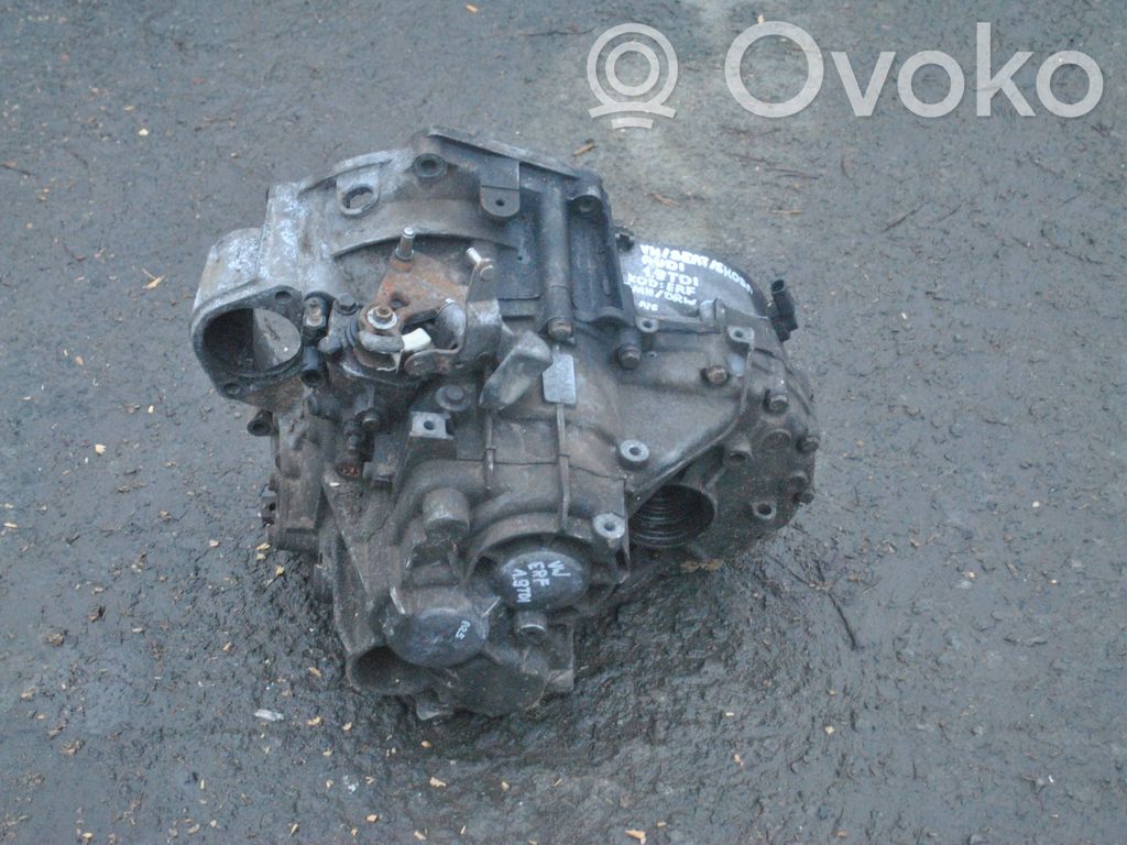 Volkswagen Golf IV Mehāniska 5 ātrumu pārnesumkārba 
