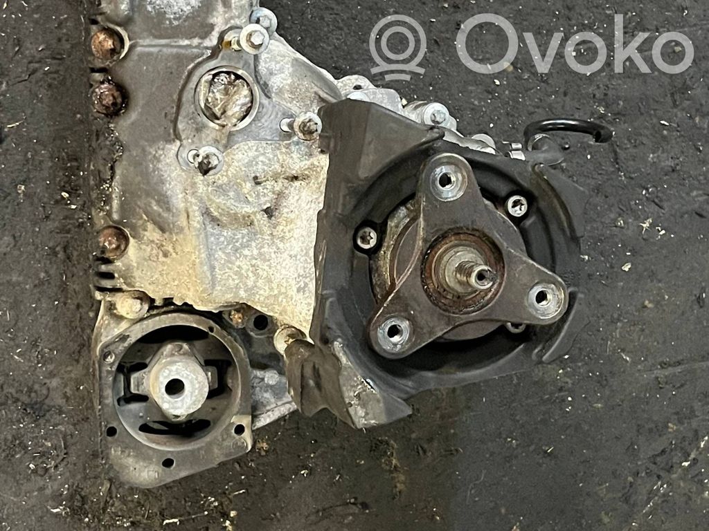 BMW 5 E60 E61 Gearbox transfer box case 