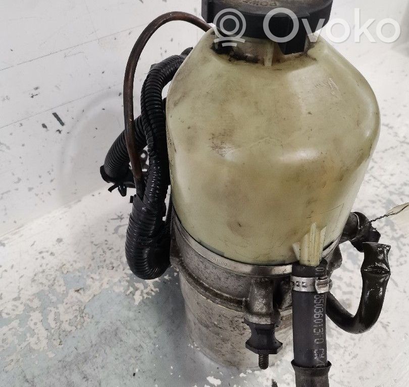 Power steering pump   1040085003094